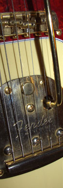 Fender Jaguar tremolo